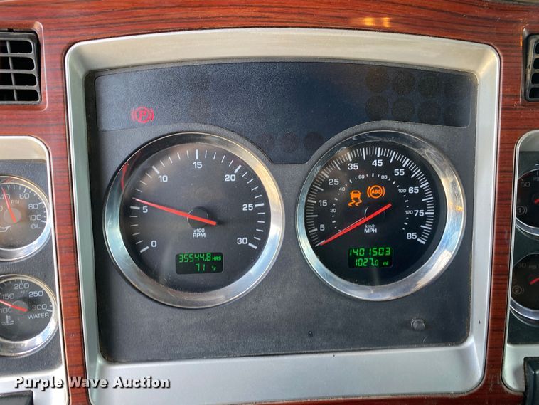 image for item DL7007 2009 Kenworth DS  semi truck