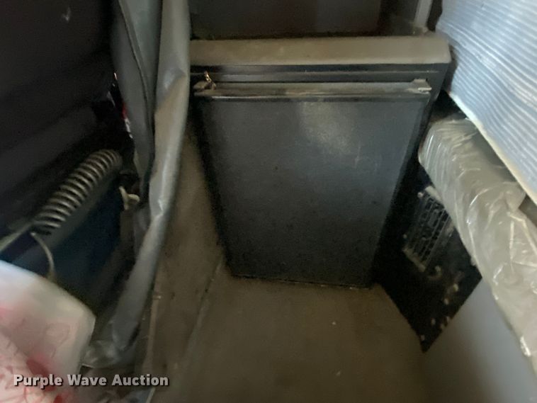 image for item DL7007 2009 Kenworth DS  semi truck