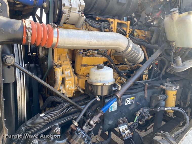 image for item DL7007 2009 Kenworth DS  semi truck