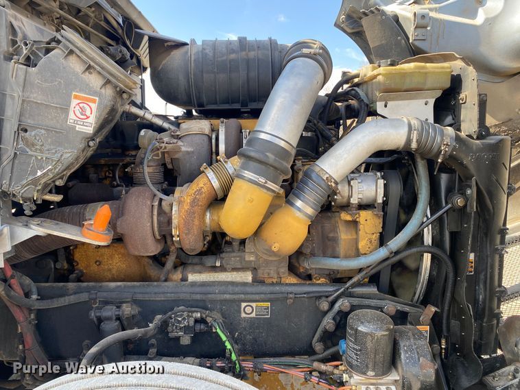 image for item DL7007 2009 Kenworth DS  semi truck