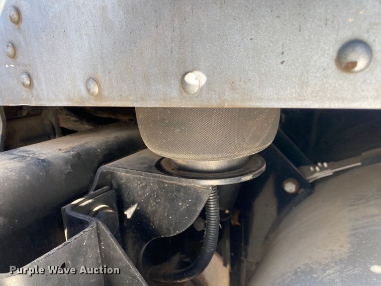 image for item DL7007 2009 Kenworth DS  semi truck