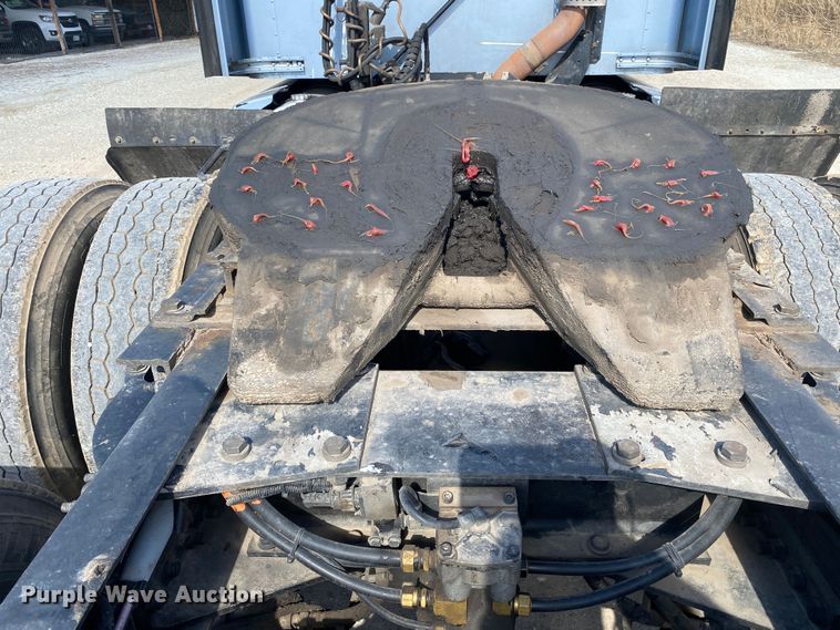 image for item DL7007 2009 Kenworth DS  semi truck