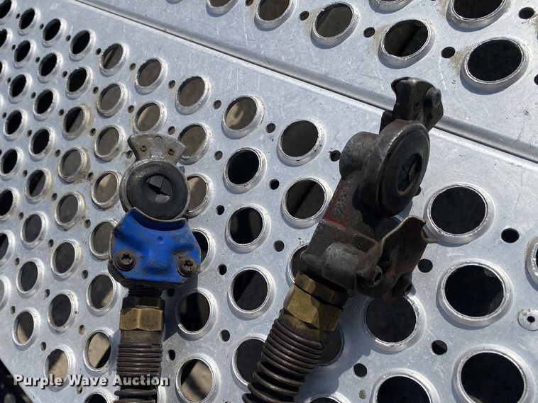 image for item DL7007 2009 Kenworth DS  semi truck