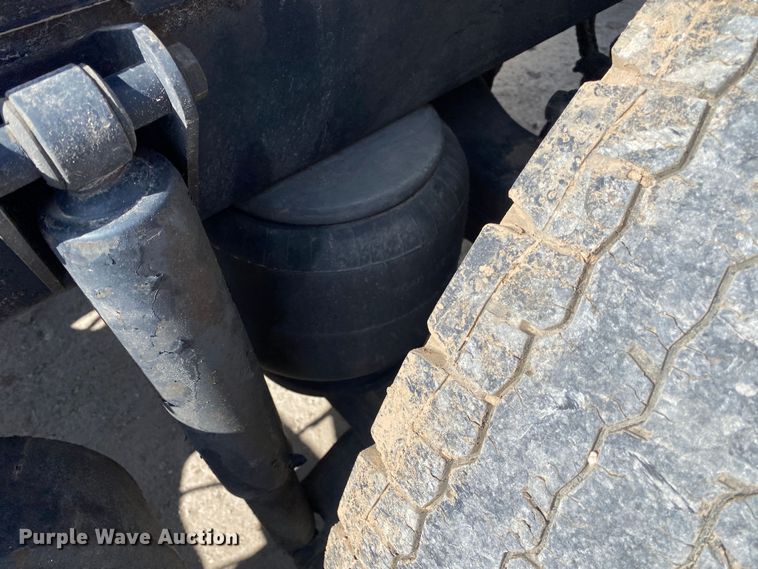 image for item DL7007 2009 Kenworth DS  semi truck