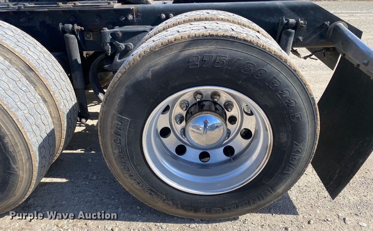 image for item DL7007 2009 Kenworth DS  semi truck