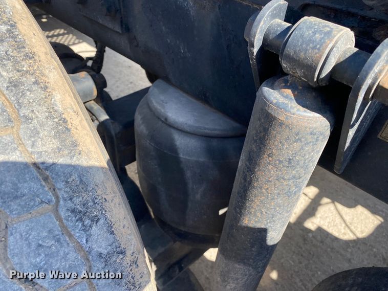 image for item DL7007 2009 Kenworth DS  semi truck