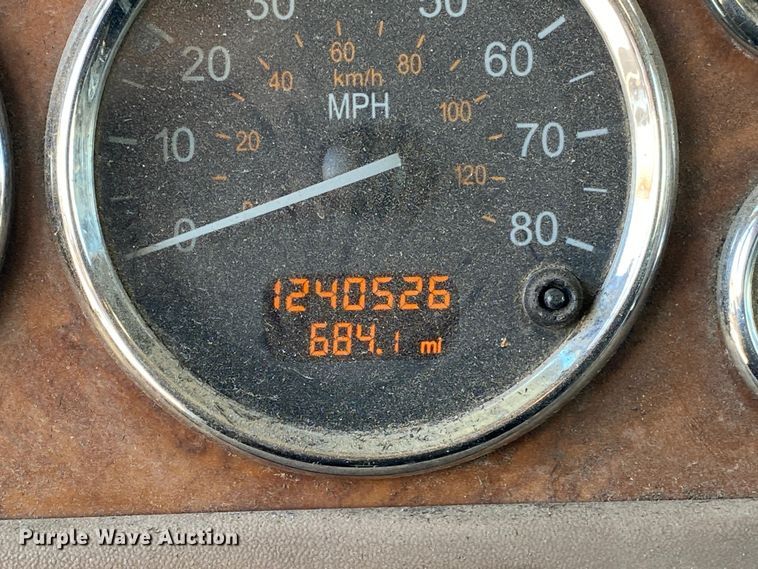 image for item DL7008 2008 Peterbilt 386  semi truck