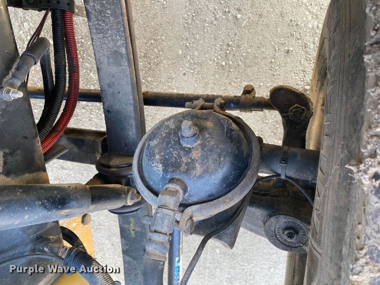 image for item DL7008 2008 Peterbilt 386  semi truck