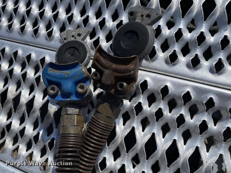 image for item DL7008 2008 Peterbilt 386  semi truck