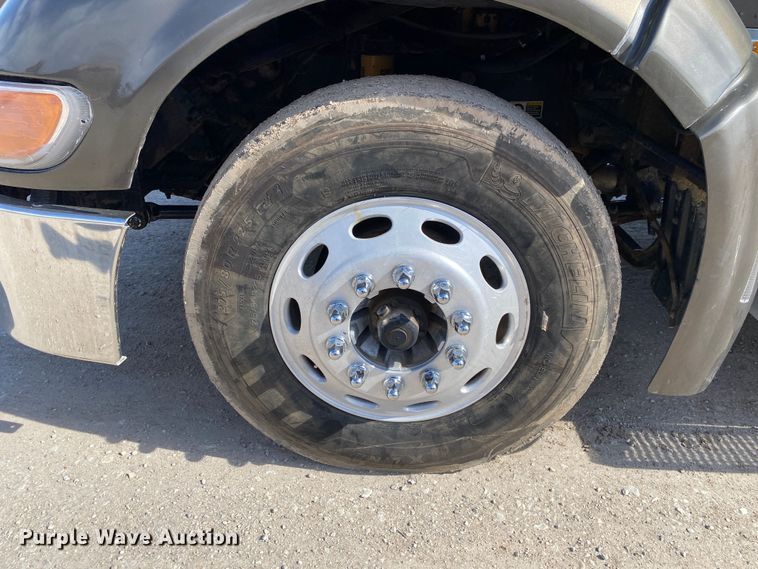 image for item DL7008 2008 Peterbilt 386  semi truck