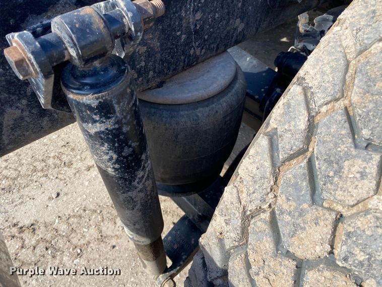 image for item DL7008 2008 Peterbilt 386  semi truck