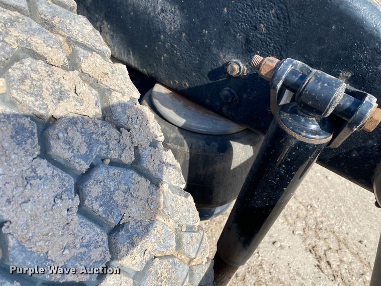 image for item DL7008 2008 Peterbilt 386  semi truck