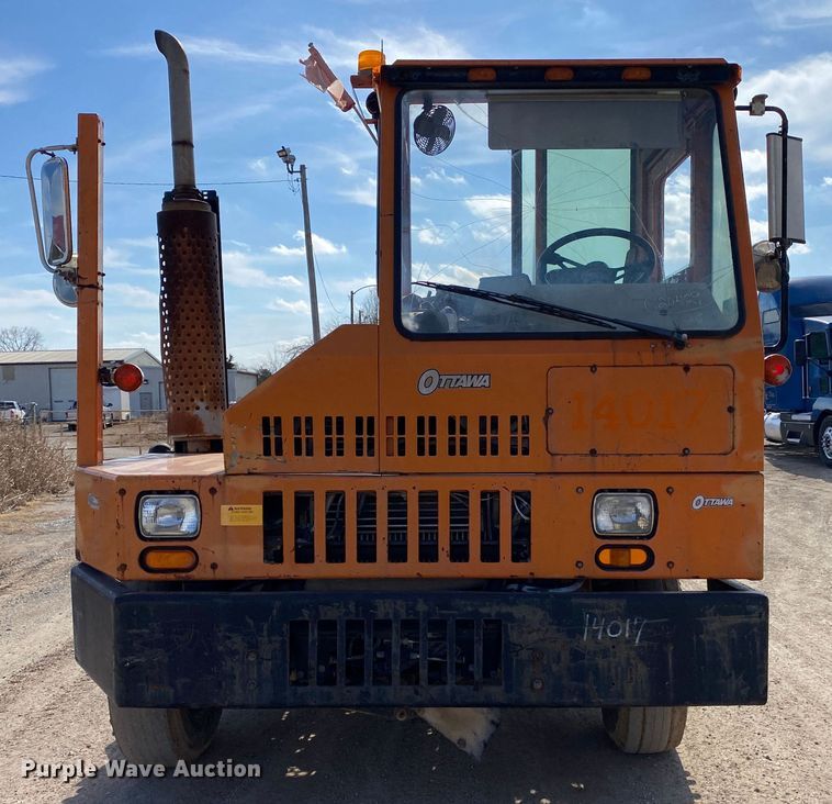 image for item DL7009 1999 Ottawa 30  yard truck