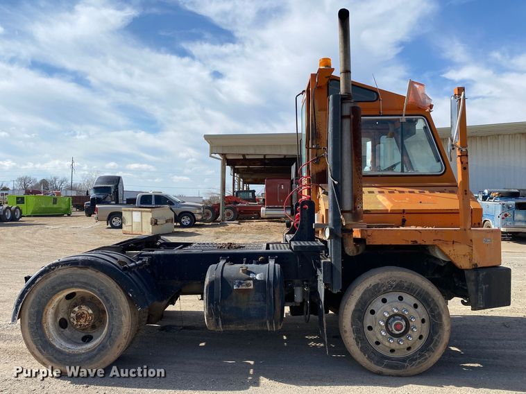 image for item DL7009 1999 Ottawa 30  yard truck