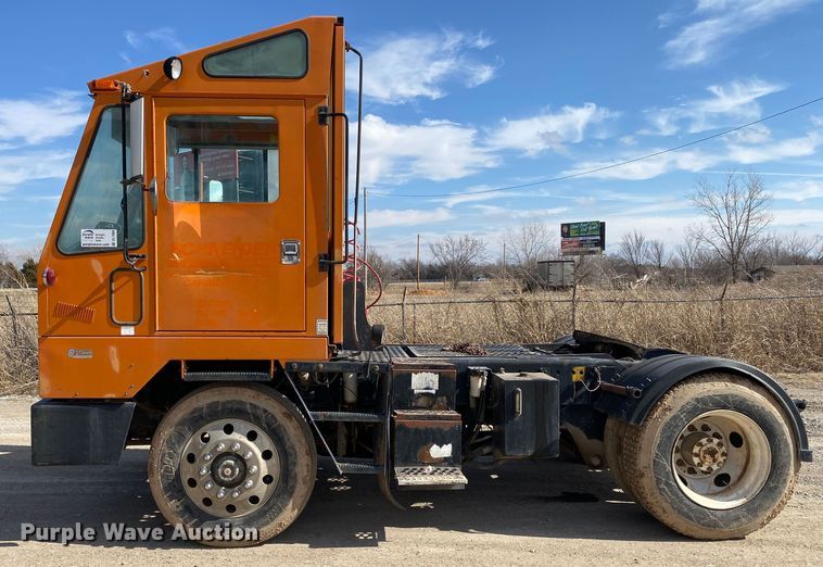 image for item DL7009 1999 Ottawa 30  yard truck