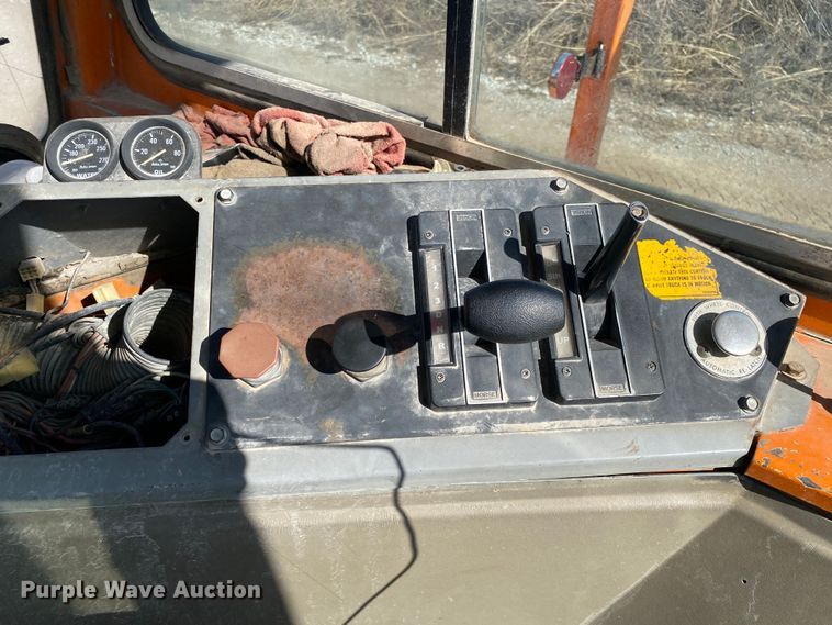 image for item DL7009 1999 Ottawa 30  yard truck