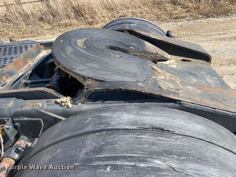 image for item DL7009 1999 Ottawa 30  yard truck