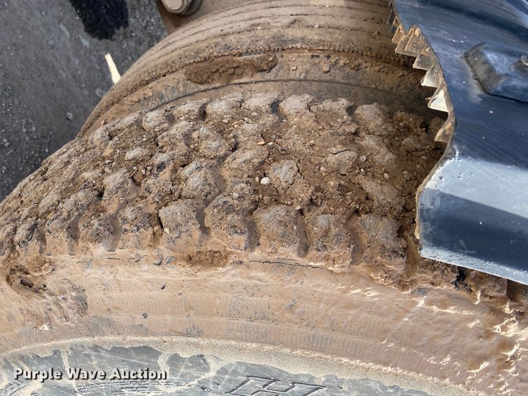 image for item DL7009 1999 Ottawa 30  yard truck