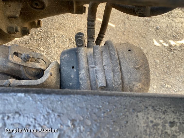 image for item DL7011 2001 Peterbilt 379  semi truck