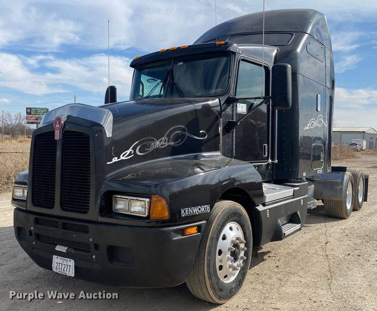 image for item DL7012 2007 Kenworth T600  semi truck