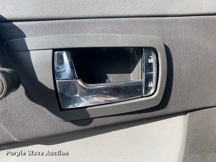 image for item DL7012 2007 Kenworth T600  semi truck