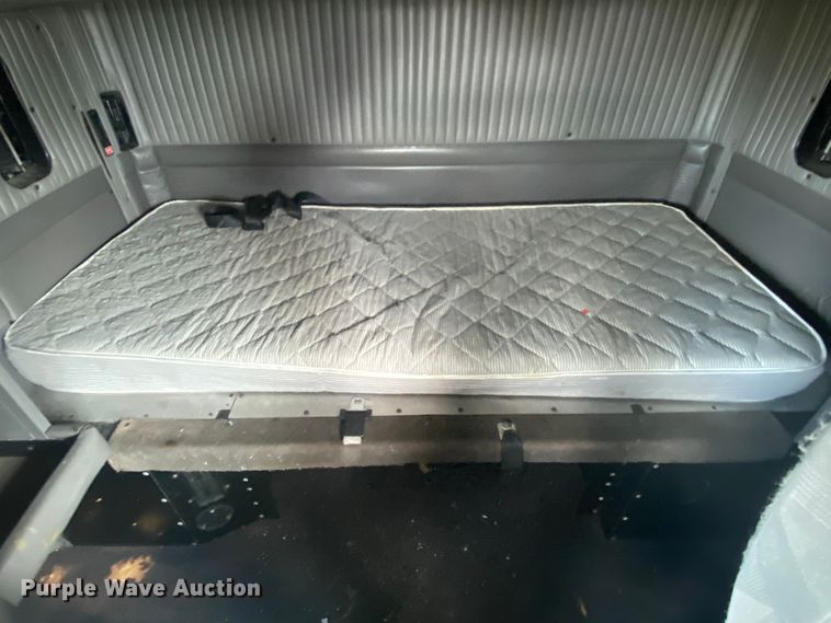 image for item DL7012 2007 Kenworth T600  semi truck