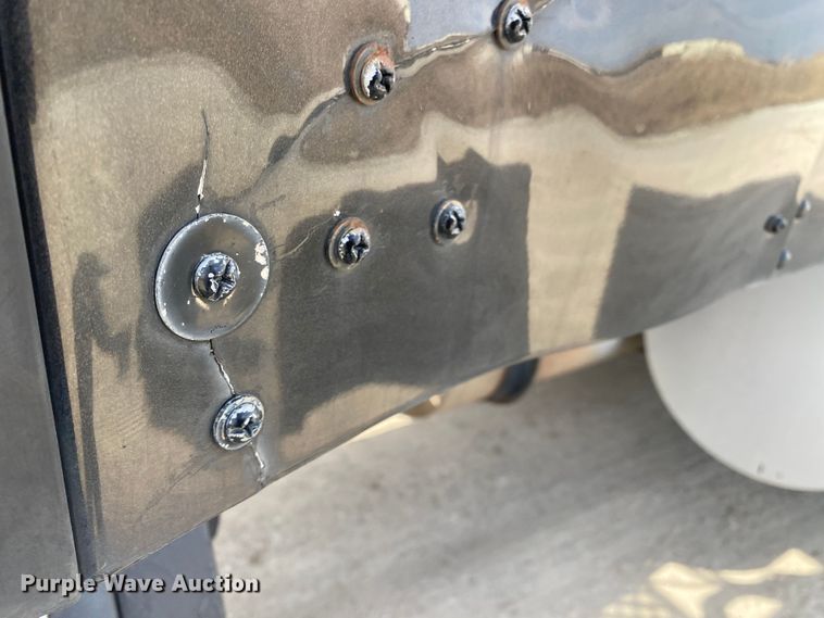 image for item DL7012 2007 Kenworth T600  semi truck