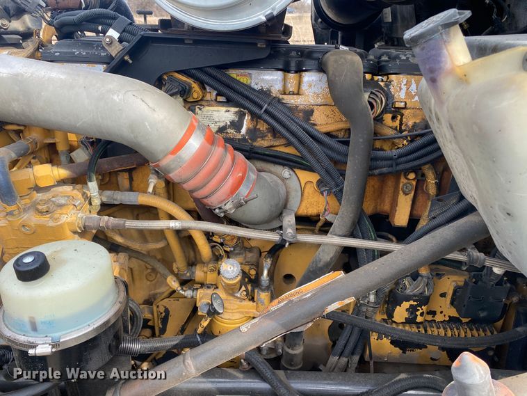 image for item DL7012 2007 Kenworth T600  semi truck