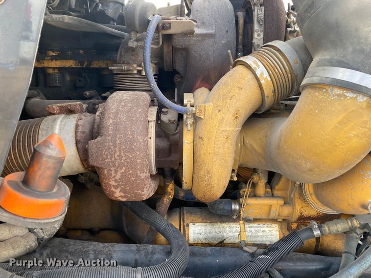 image for item DL7012 2007 Kenworth T600  semi truck