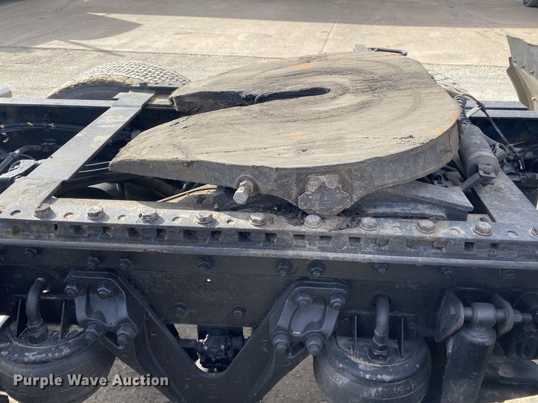 image for item DL7012 2007 Kenworth T600  semi truck