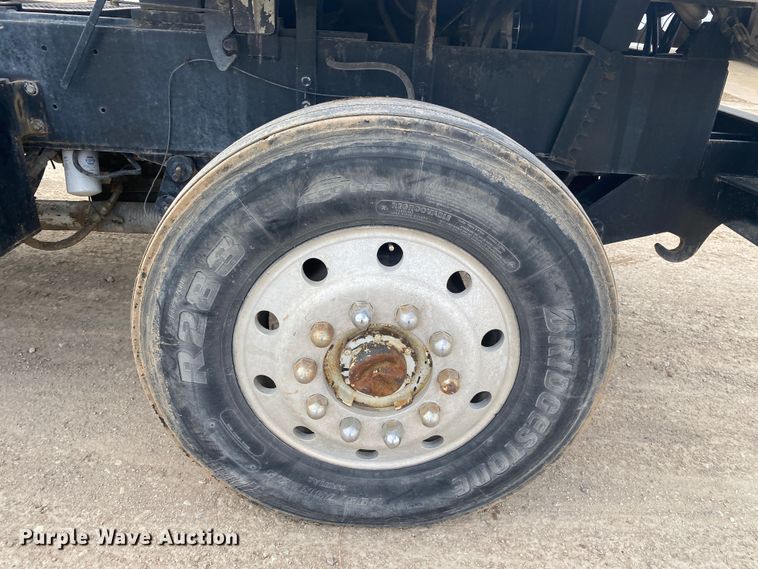 image for item DL7013 Capacity TJ5000  yard truck