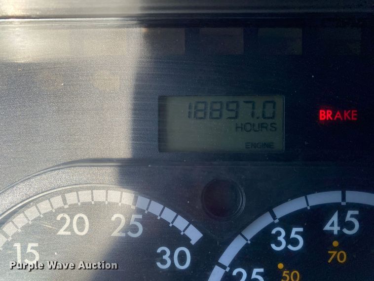 image for item DL7020 2012 Freightliner Cascadia  semi truck