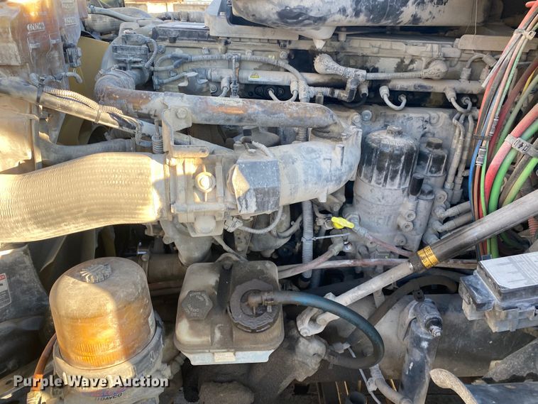 image for item DL7020 2012 Freightliner Cascadia  semi truck