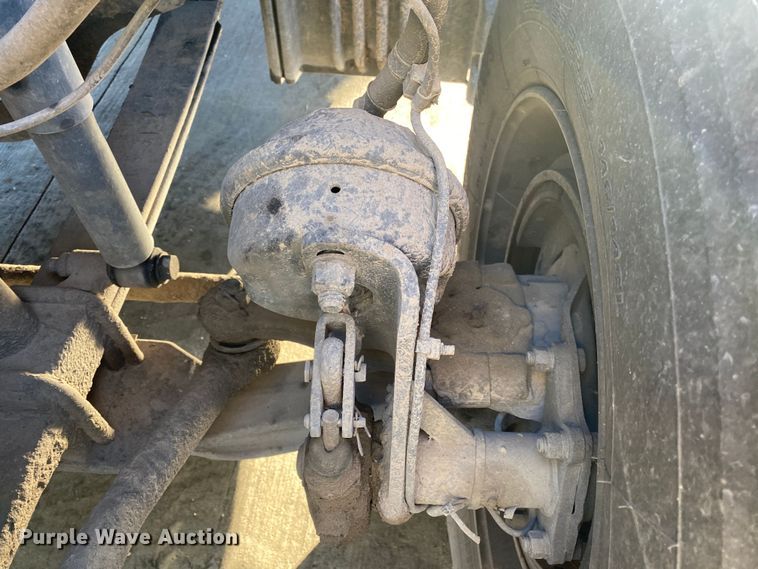 image for item DL7020 2012 Freightliner Cascadia  semi truck