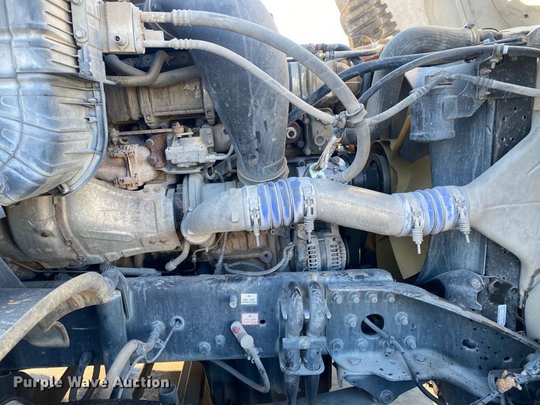 image for item DL7020 2012 Freightliner Cascadia  semi truck