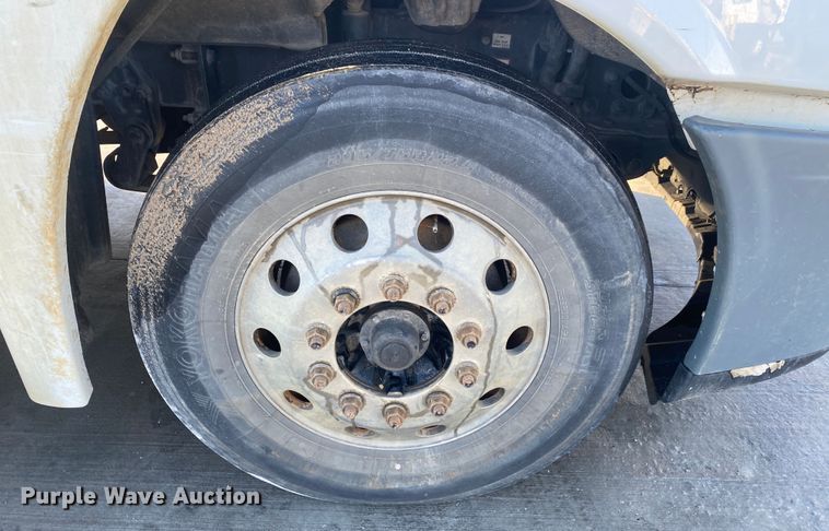 image for item DL7020 2012 Freightliner Cascadia  semi truck