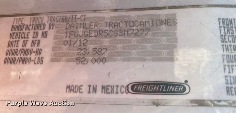 image for item DL7020 2012 Freightliner Cascadia  semi truck