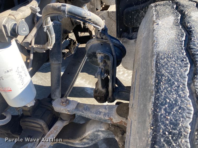 image for item DL7022 2008 Peterbilt 335  truck cab and chassis