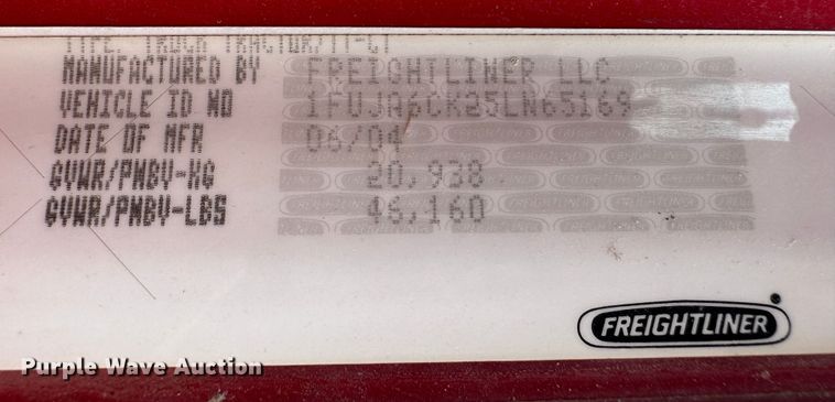 image for item DM2558 2005 Freightliner Columbia  semi truck