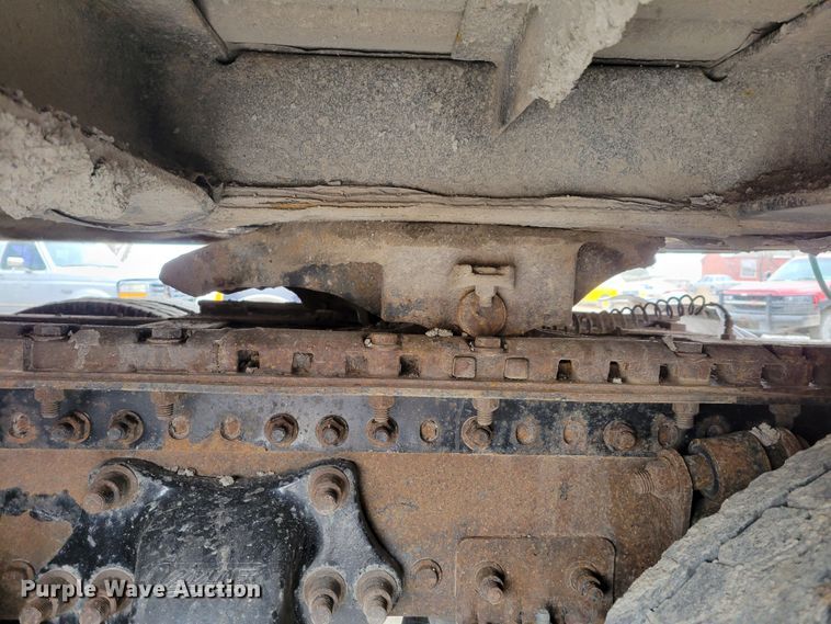 image for item DM8224 2005 Freightliner Columbia  semi truck