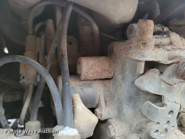 image for item DM8224 2005 Freightliner Columbia  semi truck