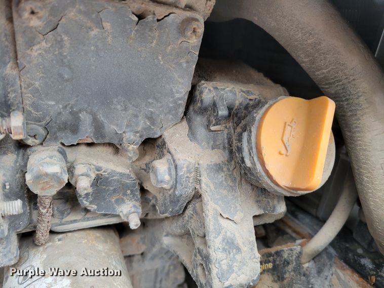 image for item DM8224 2005 Freightliner Columbia  semi truck