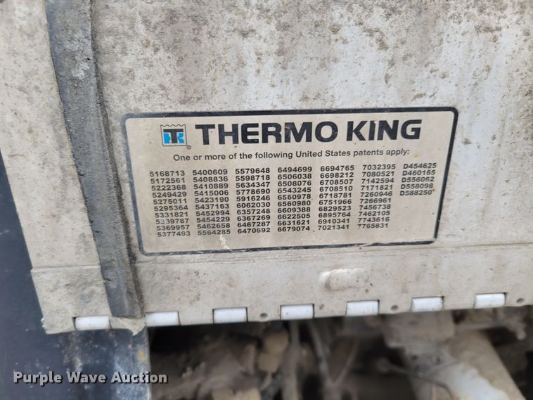 image for item DM8224 2005 Freightliner Columbia  semi truck