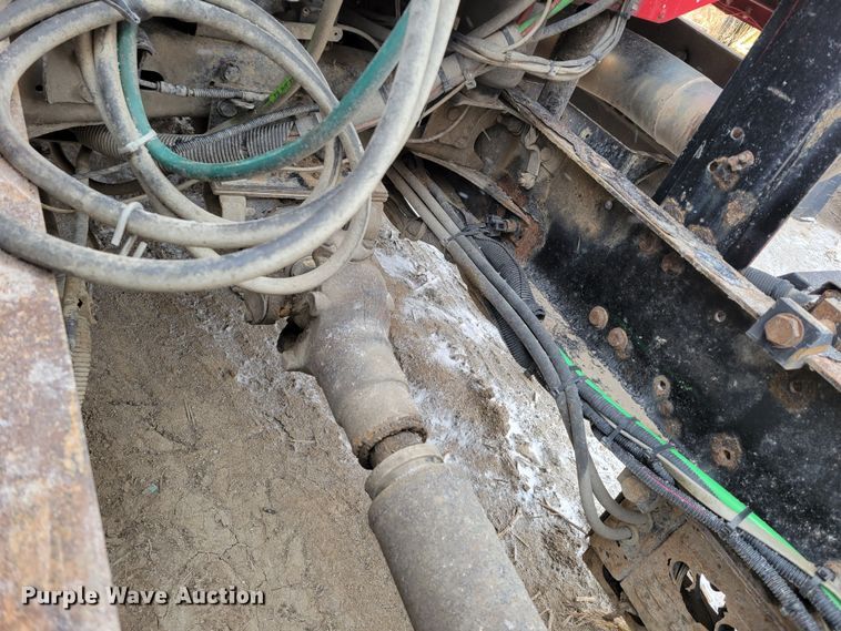 image for item DM8224 2005 Freightliner Columbia  semi truck