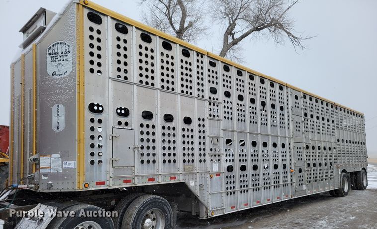 image for item DM8225 2011 Merritt  livestock trailer