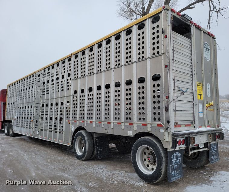image for item DM8225 2011 Merritt  livestock trailer