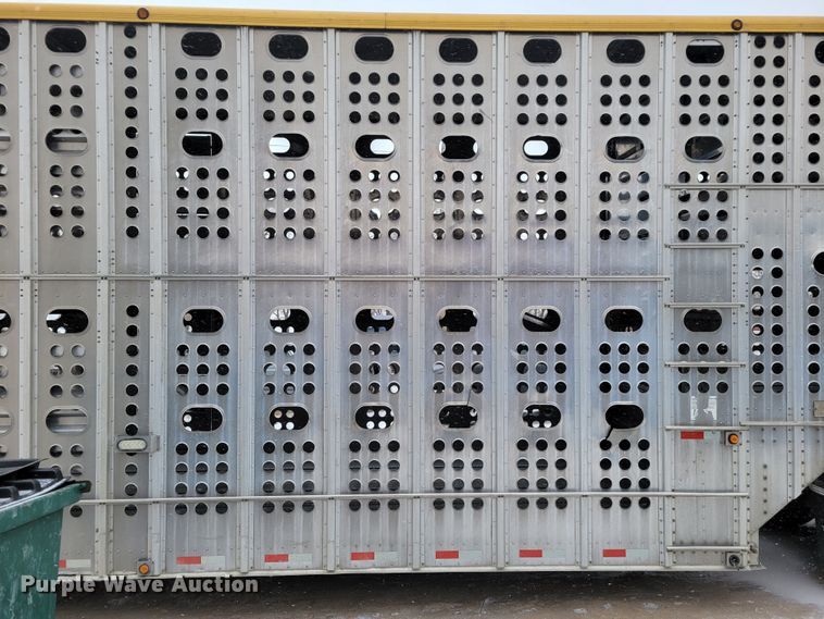 image for item DM8225 2011 Merritt  livestock trailer