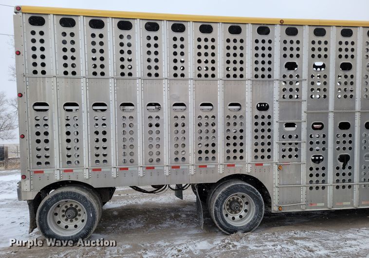 image for item DM8225 2011 Merritt  livestock trailer