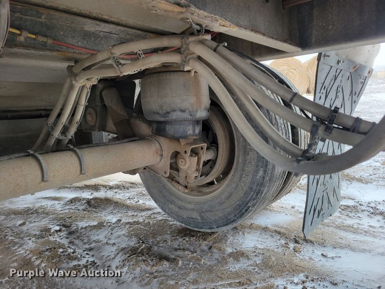 image for item DM8225 2011 Merritt  livestock trailer