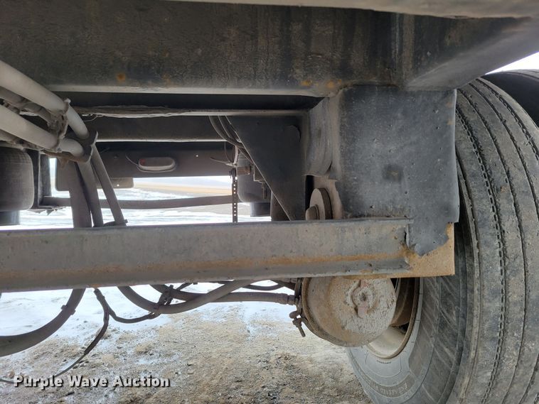 image for item DM8225 2011 Merritt  livestock trailer